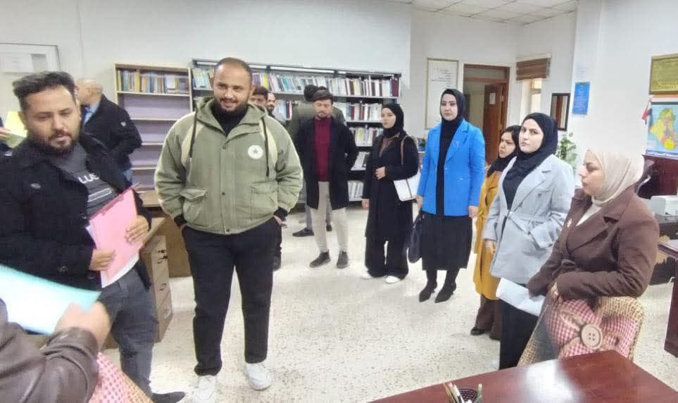Visit of the College of Agriculture to the Central Library