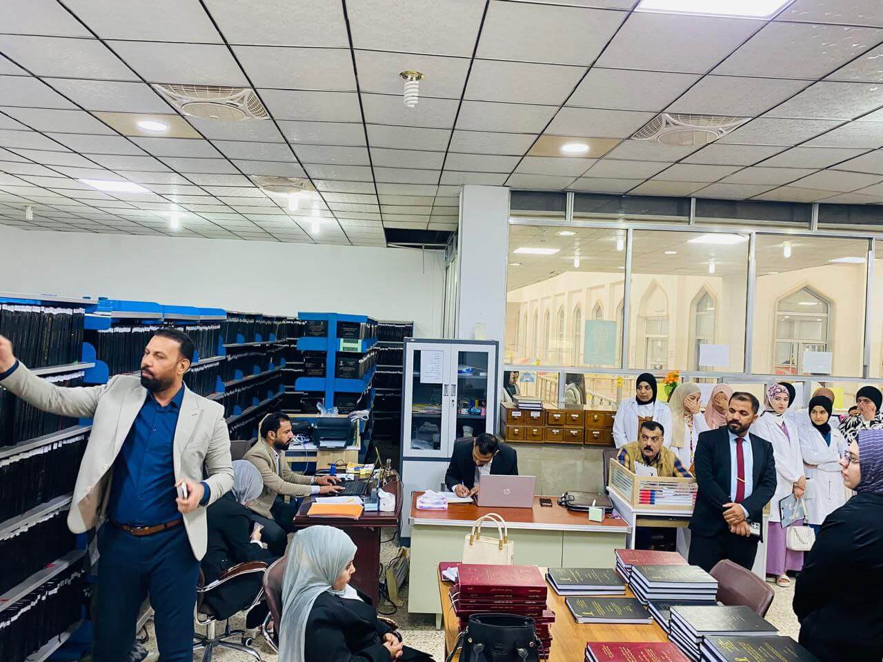 On Tuesday, April 15, 2025, a group of faculty members from the College of Science, accompanied by second-year students from the Department of Chemistry, conducted a scientific field visit to our esteemed library.